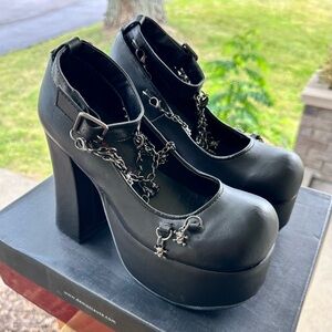 Demonia Charade-28 Pumps/Heels|| Women’s Size 7 (New w/box)